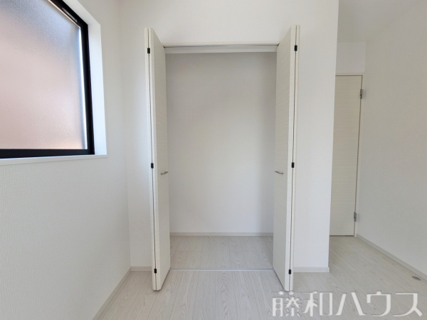 収納　【尾張旭市西山町２丁目】