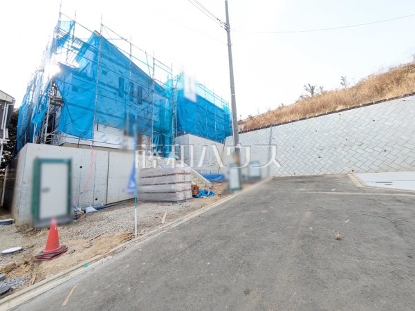 接道状況および現場風景　【多摩市関戸５丁目】