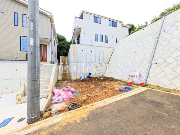物件の事、諸費用の事など、小さな疑問も担当までお気軽にご連絡・ご相談下さい。　【多摩市関戸５丁目】