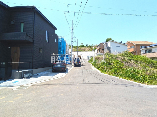 接道状況および現場風景　【多摩市関戸５丁目】