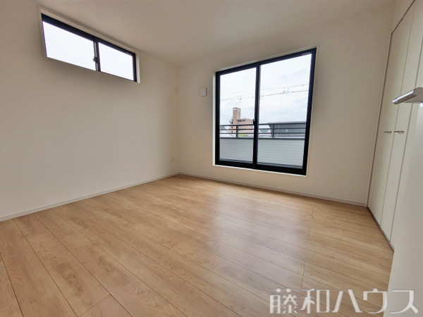 居室　【名古屋市北区城東町３丁目】