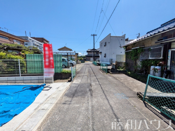 接道状況および現場風景　【北名古屋市六ツ師北屋敷】