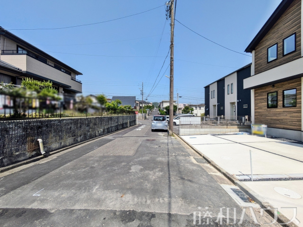 接道状況および現場風景　【春日井市押沢台５丁目】