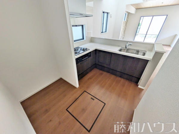 1号棟　キッチン　【春日井市押沢台５丁目】