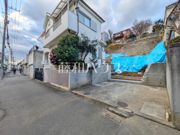 現地写真　【国分寺市南町２丁目】建築条件はございませんので、ライフスタイルに合わせた自由なマイホームづくりが可能です。　
