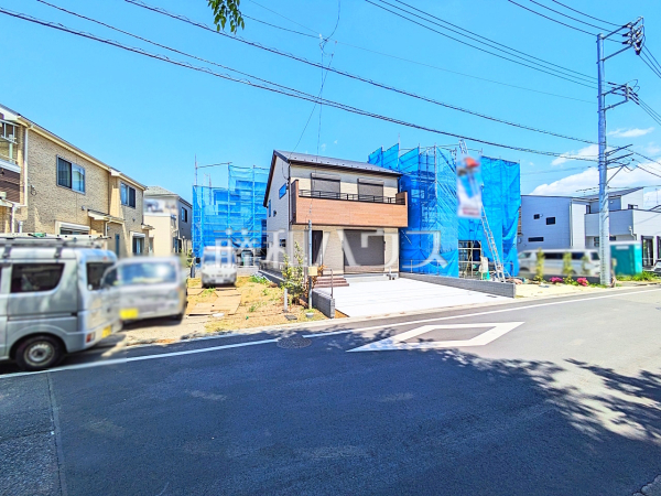 接道状況および現場風景　【東大和市立野３丁目】 物件の事、諸費用の事など、小さな疑問も担当までお気軽にご連絡・ご相談下さい。 