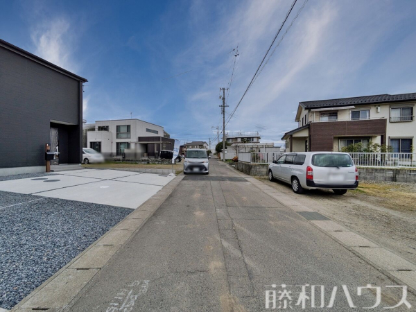 接道状況および現場風景　【小牧市大字横内】