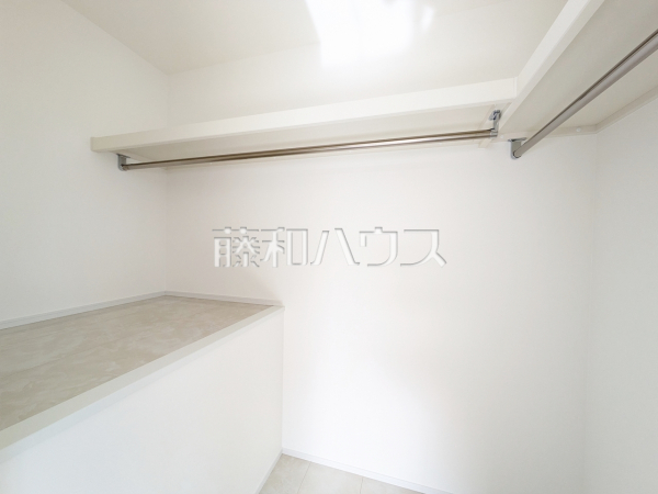 3号棟　ウォークインクローゼット　【多摩市連光寺６丁目】
