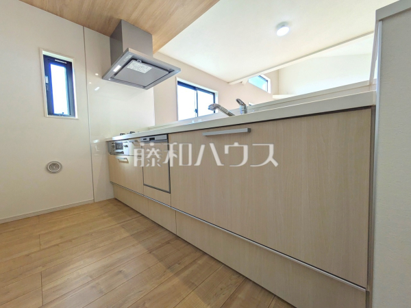 2号棟　キッチン　【立川市柴崎町１丁目】