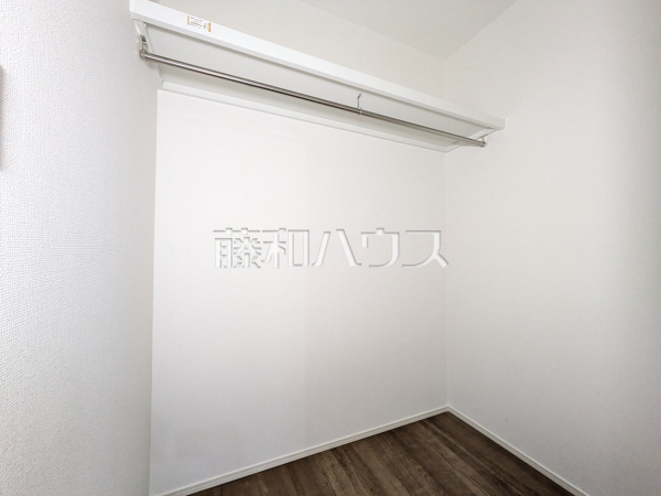 1号棟　全居室収納スペース付き　　【昭島市朝日町３丁目】