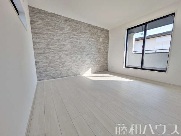 居室　【名古屋市北区六が池町】
