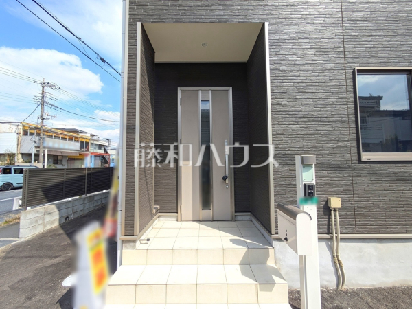 玄関　【新座市野火止１丁目】