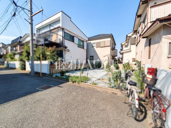 現地写真【新座市野寺４丁目】 見学はしたいけど、なかなか時間が取れない・・・そんな方に出勤前や仕事終わりにマイホームを見学できるサポートをいたします。 