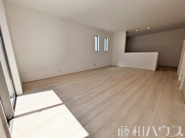 1号棟　リビング　【名古屋市守山区大字上志段味字東谷】