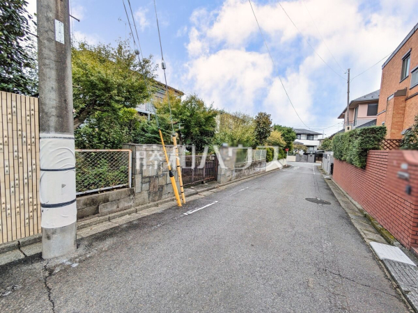 接道状況および現場風景　【八王子市めじろ台２丁目】