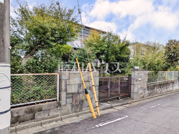 現地写真(現況：古屋有)　【八王子市めじろ台２丁目】