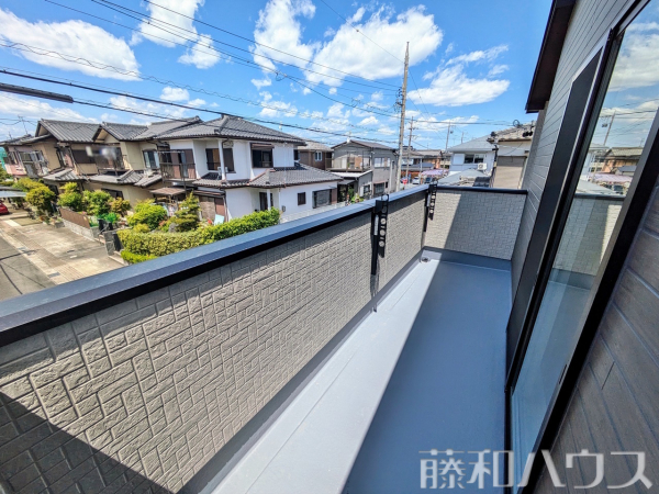 バルコニー　【小牧市藤島町中島】