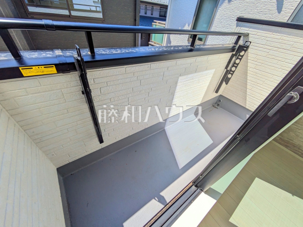 ≪2号棟　バルコニー≫南向きバルコニーは洗濯物もよく乾きます♪　【府中市新町２丁目】
