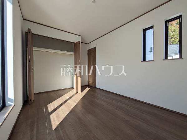 B号棟　収納　【稲城市坂浜】