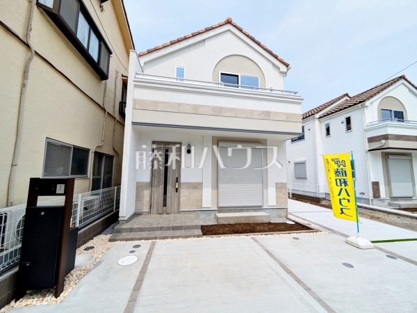 1号棟　外観　【調布市深大寺元町４丁目】
どなたでも、らくらく簡単に施錠・解錠ができるセンサーキーを採用。ピッキングの心配がなく防犯面でも安心です。　