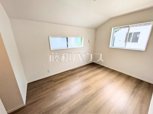 ≪1号棟　居室≫部屋の雰囲気や広さ・眺望・間取りの使い勝手など、是非一度、ご自身の目で確かめてみてください。【調布市深大寺元町４丁目】　