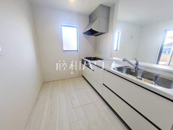 2号棟　キッチン　【八王子市中野町】