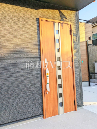 2号棟　玄関　【八王子市中野町】