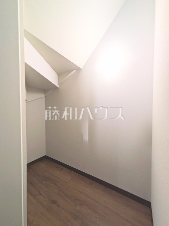 収納　【東大和市狭山５丁目】