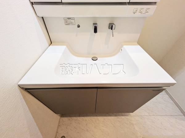 洗面台　【八王子市散田町１丁目】