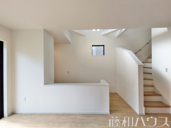 1号棟　リビング　【名古屋市守山区大字上志段味字東谷】