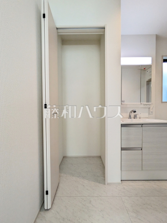 1号棟　リネン庫　【所沢市和ケ原３丁目】