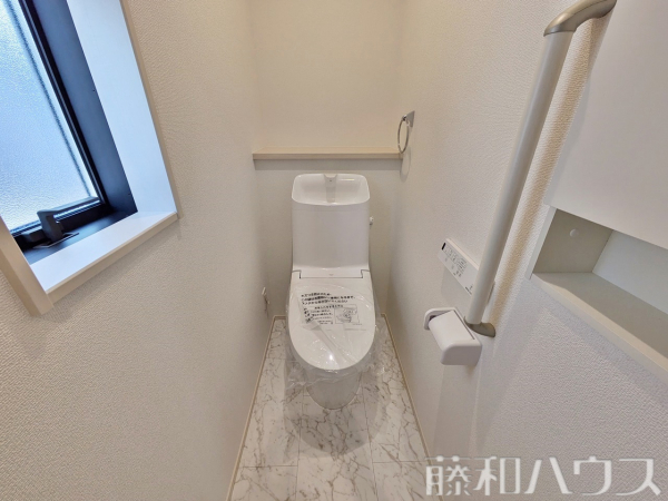 トイレ　【北名古屋市中之郷諏訪】