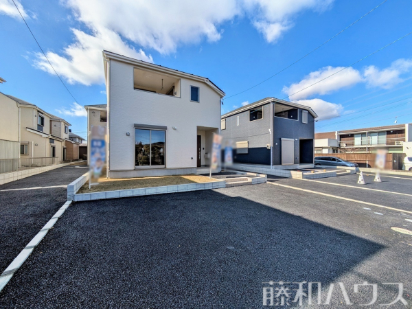 全景　手前4号棟　【名古屋市守山区大字上志段味字稲堀田新田】
