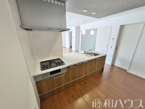 1号棟　キッチン　【春日井市白山町６丁目】