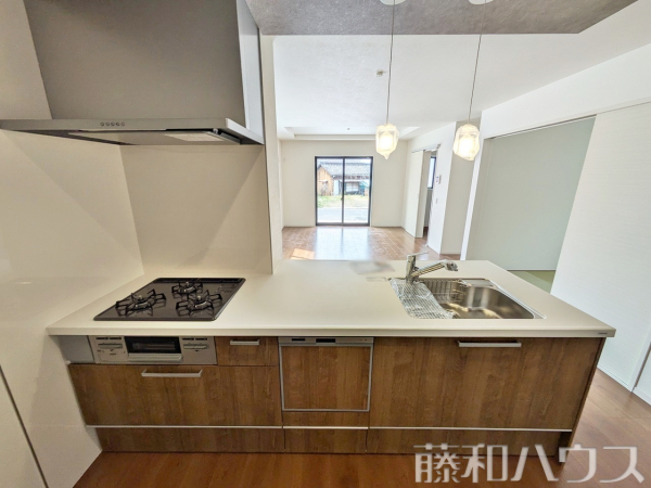 1号棟　キッチン　【春日井市白山町６丁目】
