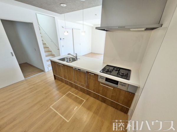 5号棟　キッチン　【春日井市白山町６丁目】