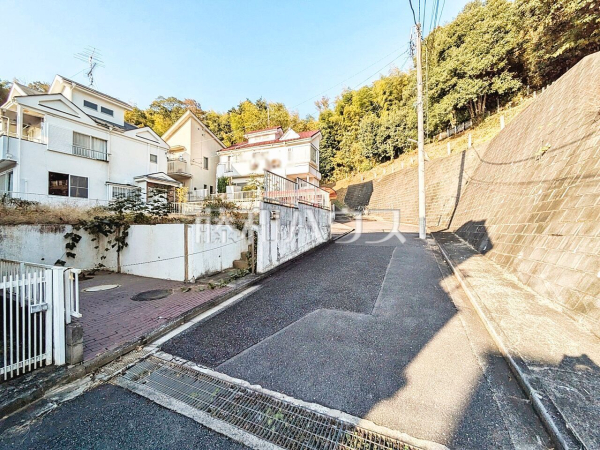 接道状況および現場風景　【武蔵村山市中藤３丁目】
