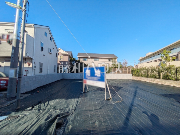 ≪1号地　外観≫ 周辺は落ち着いた雰囲気の住宅地です。小さなお子様がいるご家庭も安心です。 【世田谷区成城７丁目】