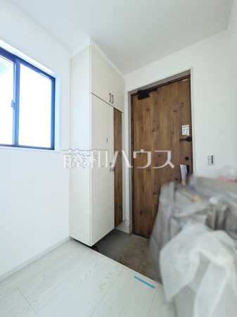 1号棟　玄関　【八王子市緑町】