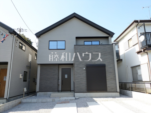 2号棟　外観　【八王子市緑町】生活に溶け込むシンプルなデザインの外観が魅力の新邸です。　