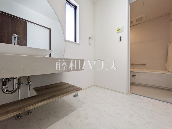 洗面室　【三鷹市井の頭１丁目】