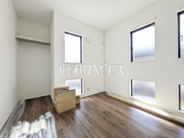 居室　【三鷹市井の頭１丁目】