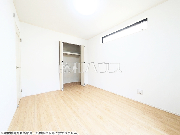 居室　【小平市小川町１丁目】