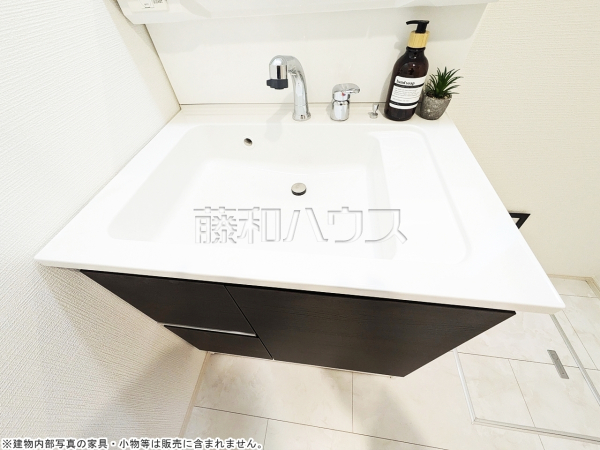 洗面室　【小平市小川町１丁目】