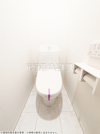 トイレ　【小平市小川町１丁目】