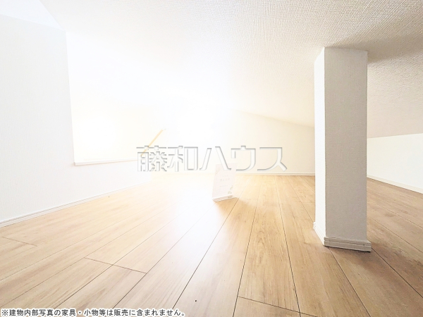 収納　【小平市小川町１丁目】