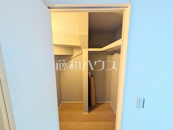 収納　【八王子市大和田町１丁目】