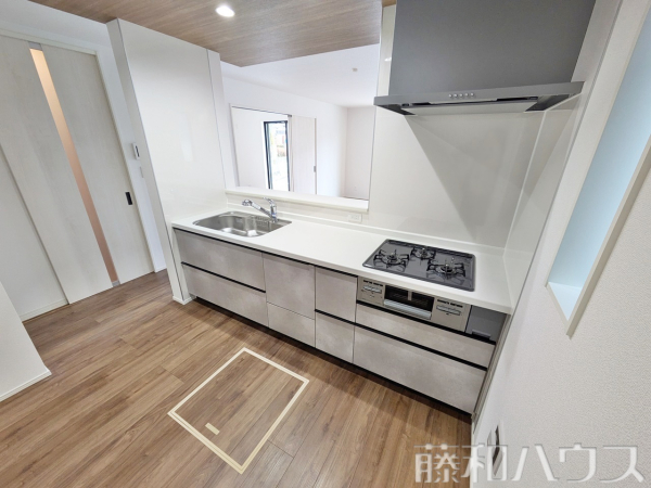 2号棟　キッチン　【春日井市岩成台１０丁目】