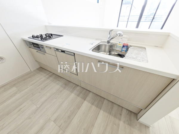 キッチン　【練馬区大泉町５丁目】