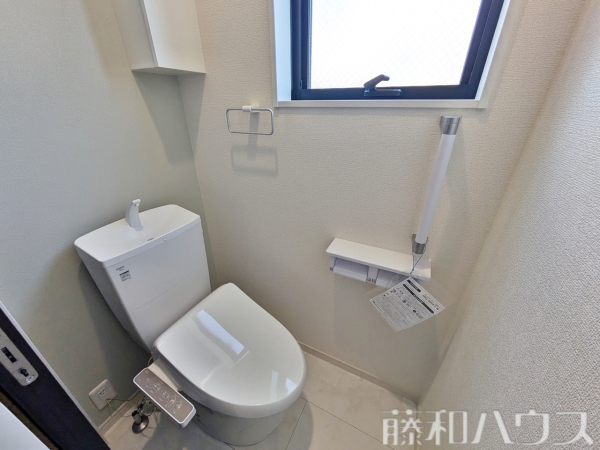 トイレ　【春日井市中野町２丁目】